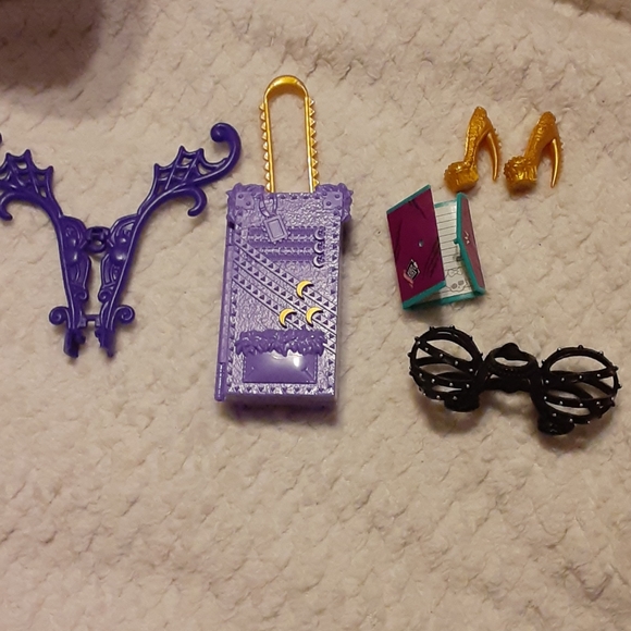 Monster High Small Accessories Lot